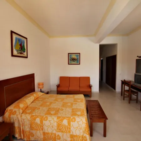 Don Tenorio Hotel 3*